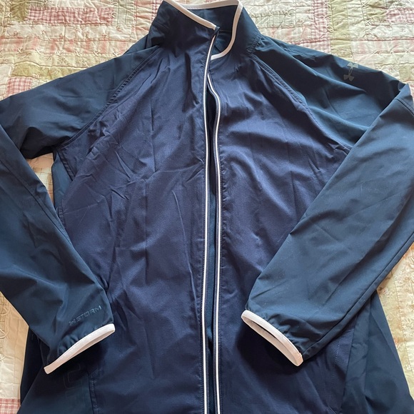 Under Armour Other - Under Armour Golf - Men's Blue Jacket - size Large GUC